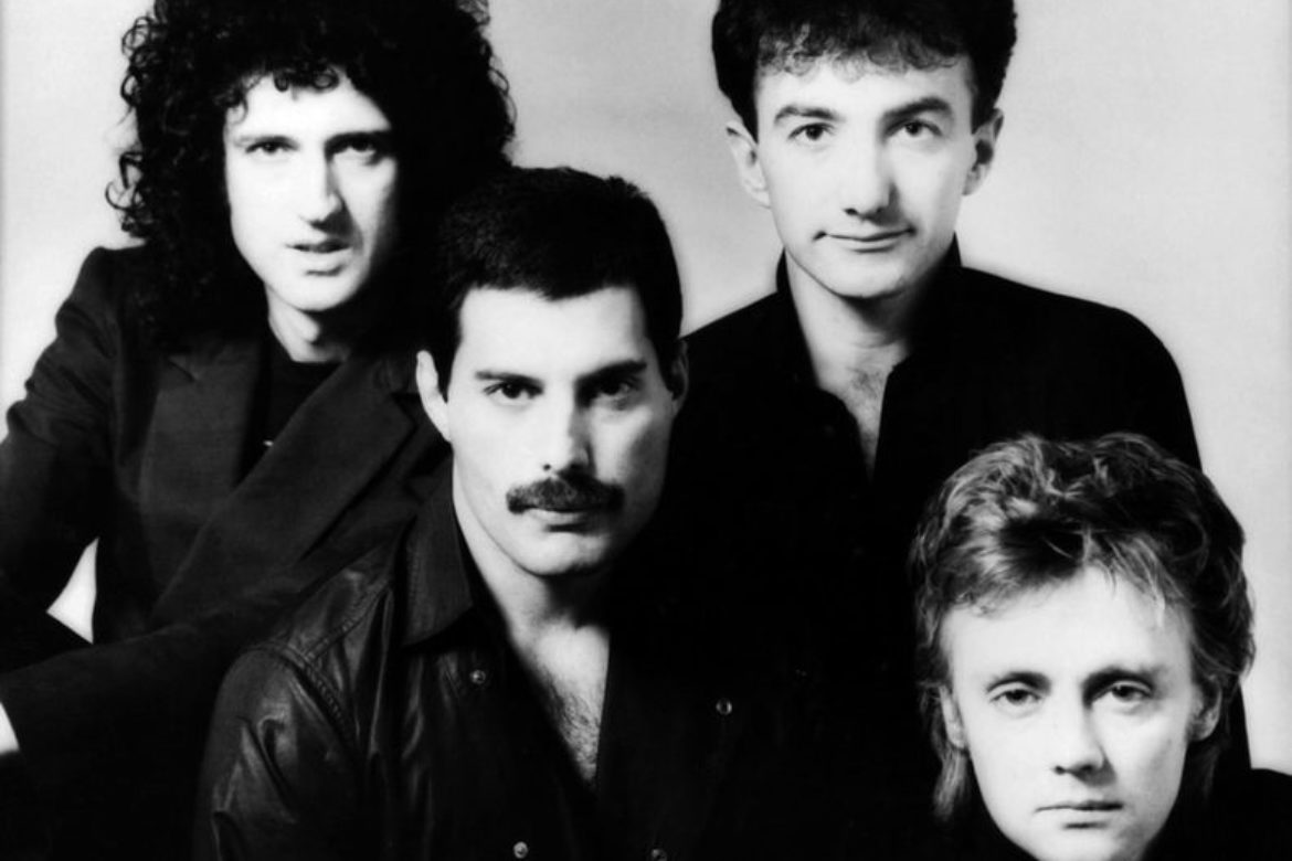 queen-photo-session-with-simon-fowler-hot-space-album-in-1982_orig